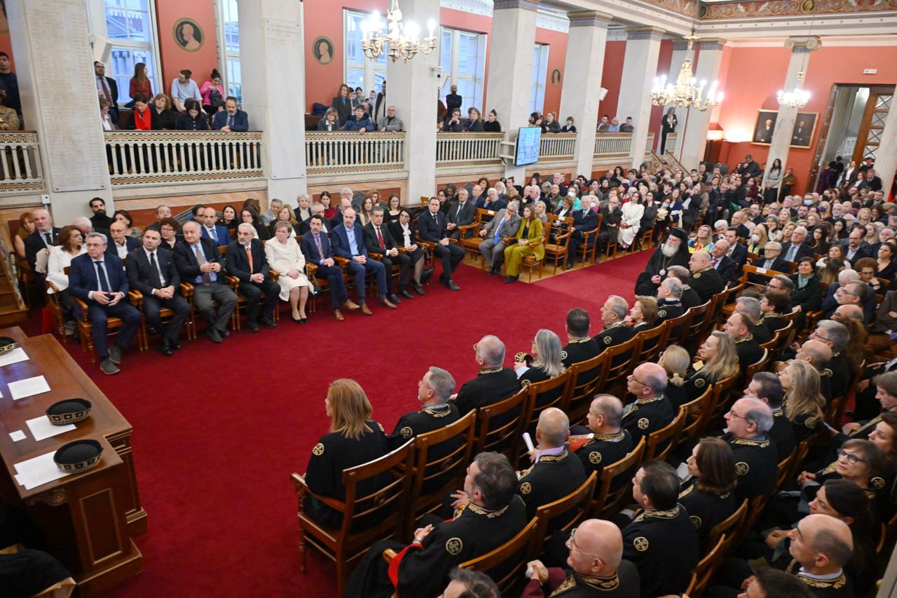 Νικόλαο Παπαϊωάννου.