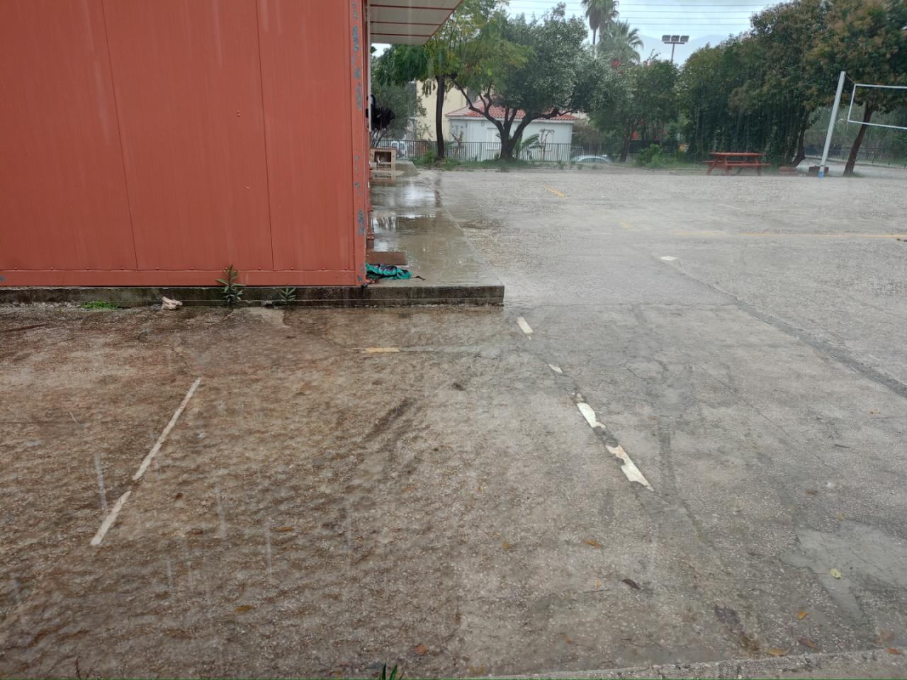 Κοντέινερ σχολείου στην Κεφαλονιά