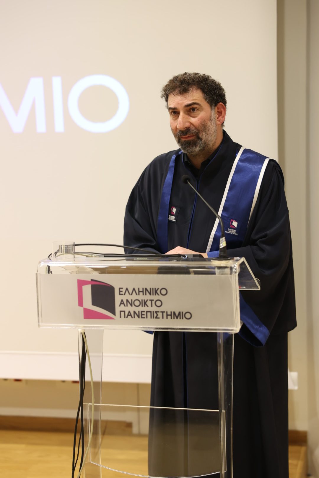 Γιάννης Οικονομίδης