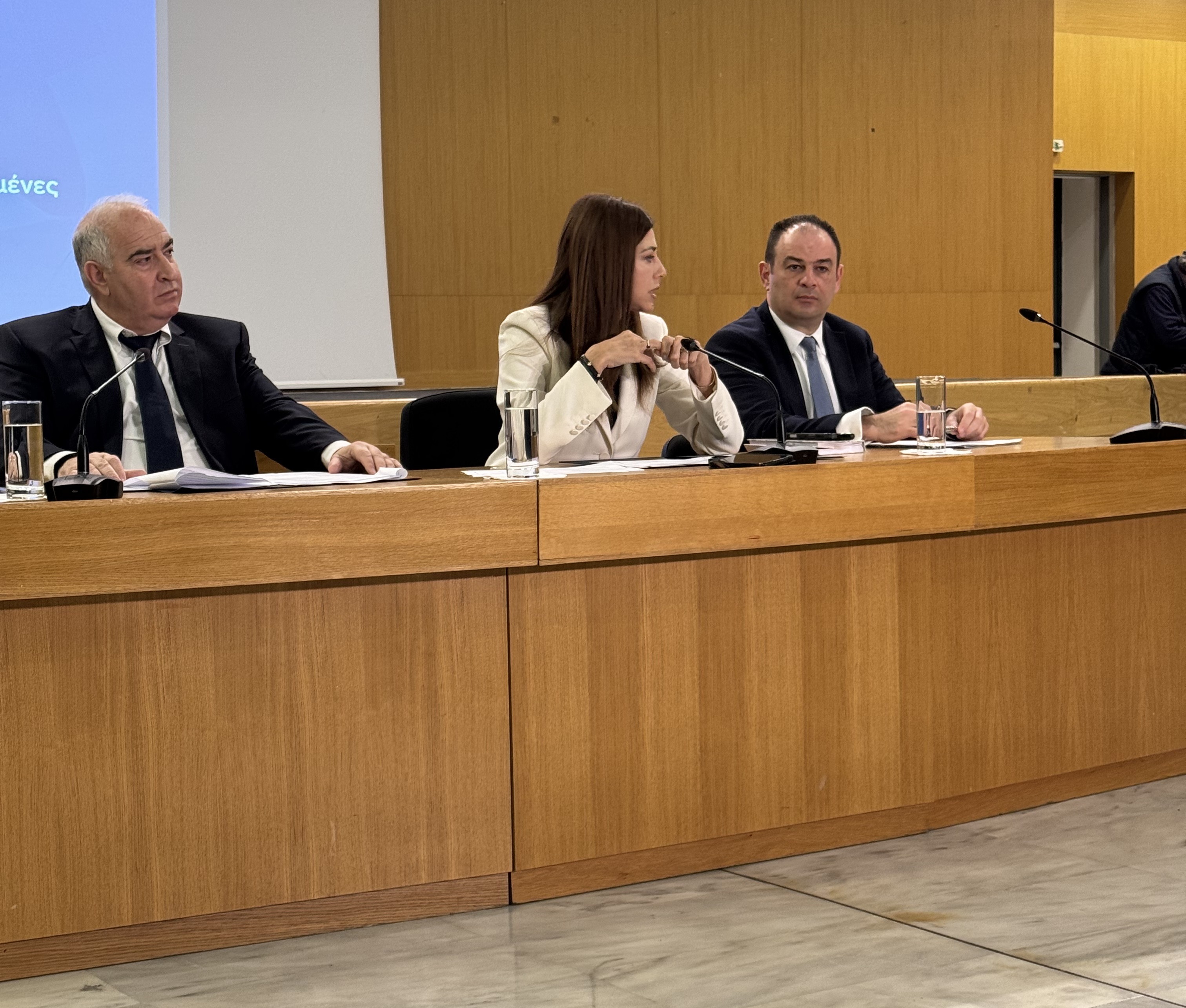 Σοφία Ζαχαράκη για Εθνικό Απολυτήριο