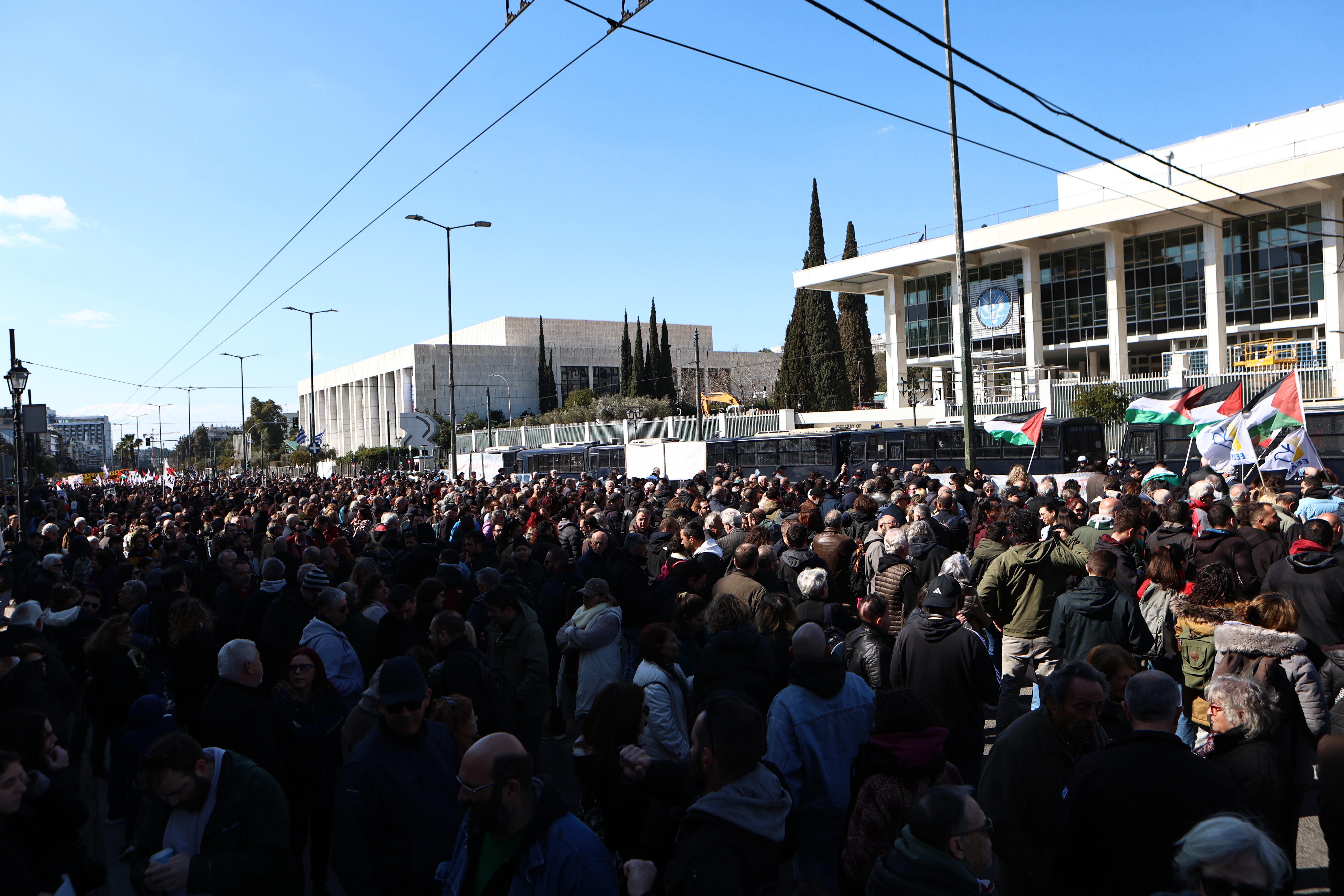 αντιπολεμικη
