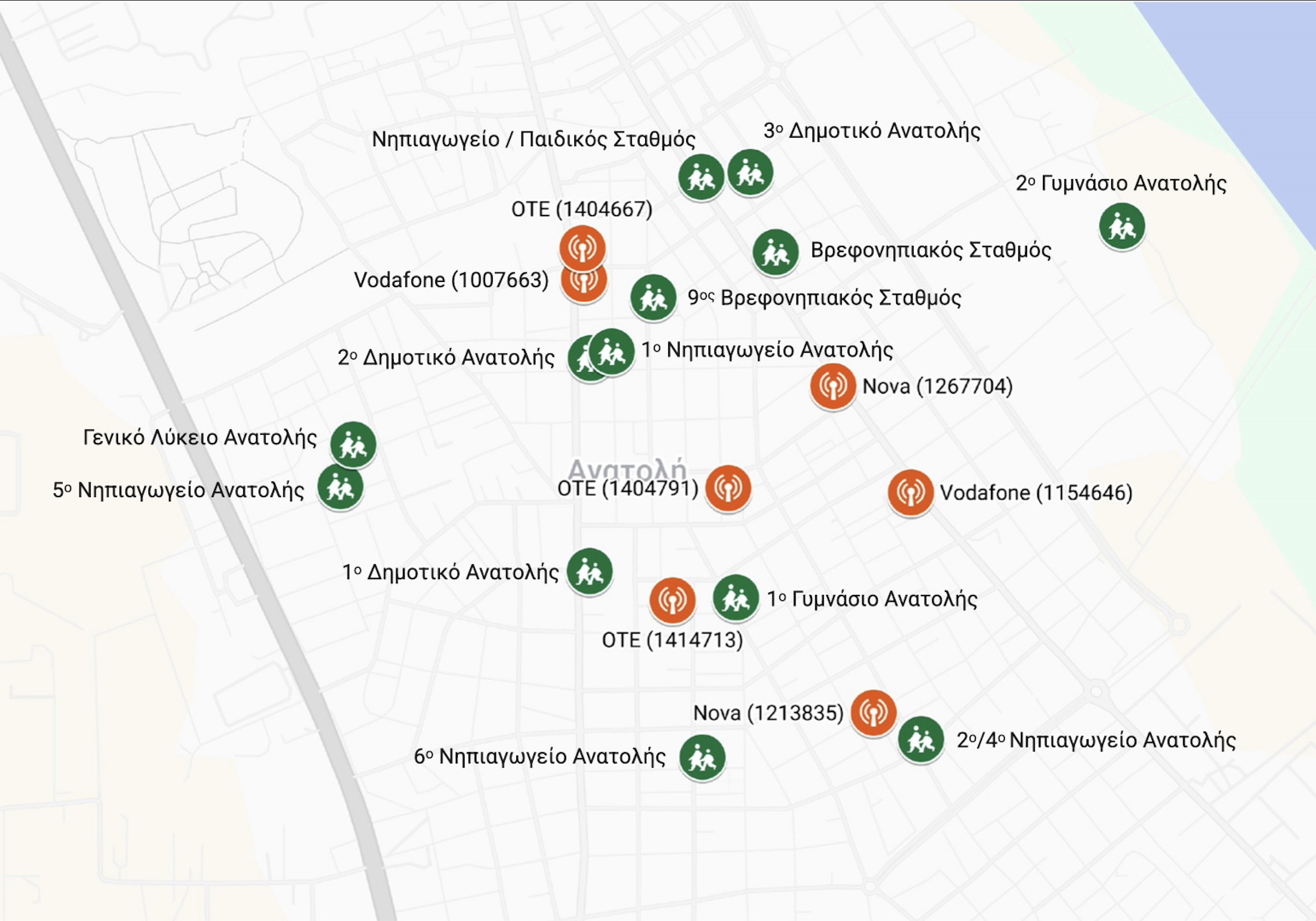 Χάρτης με κεραίες κοντά σε σχολεία