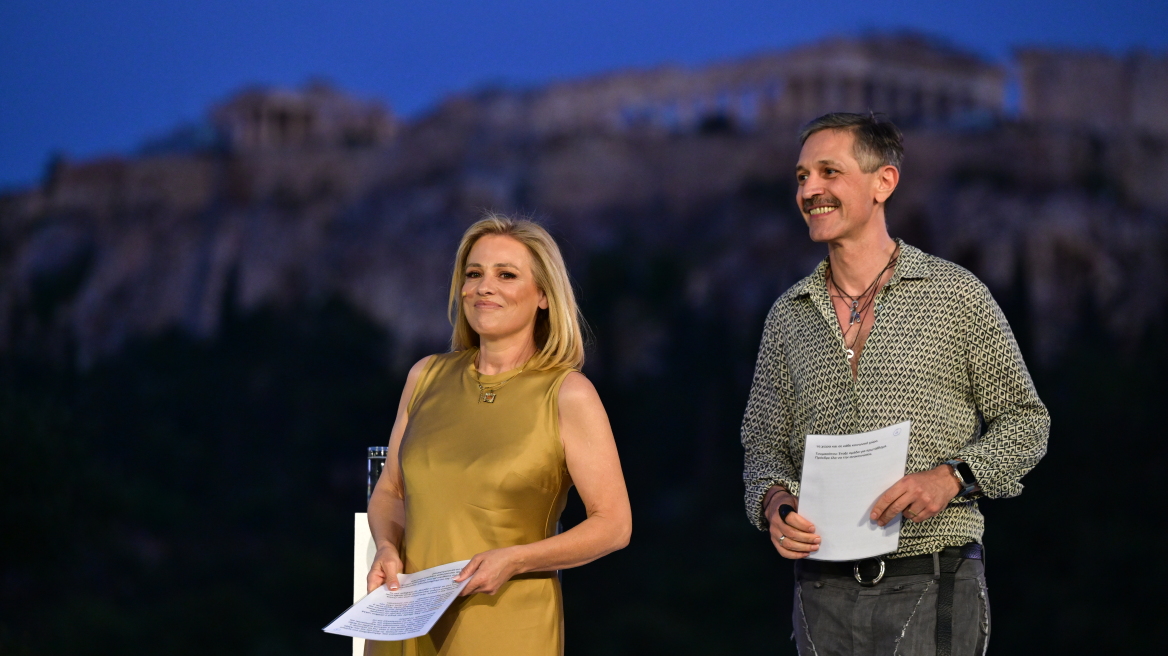 Αιμίλιος Χειλάκης και Μαριάννα Τουμασάτου προλόγισαν τον Αλέξη Τσίπρα