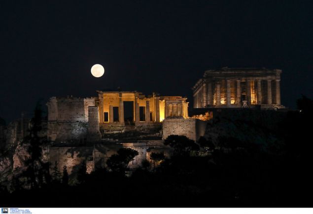 Υπερπανσέληνος στην Αθήνα