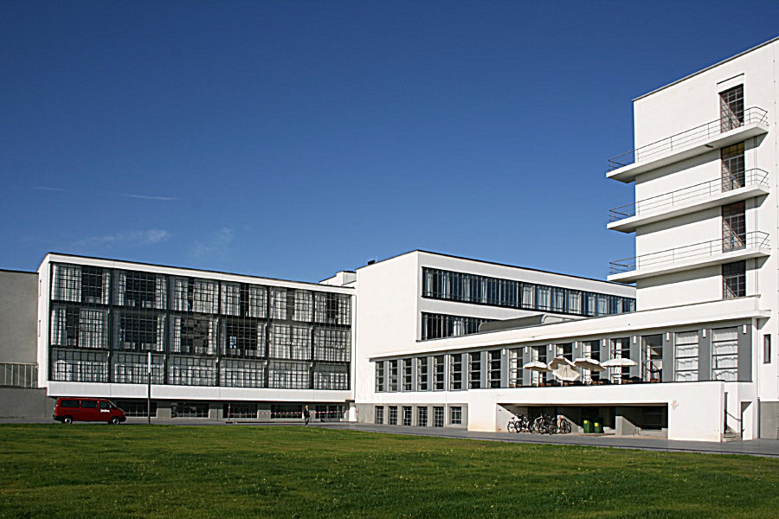 Bauhaus building