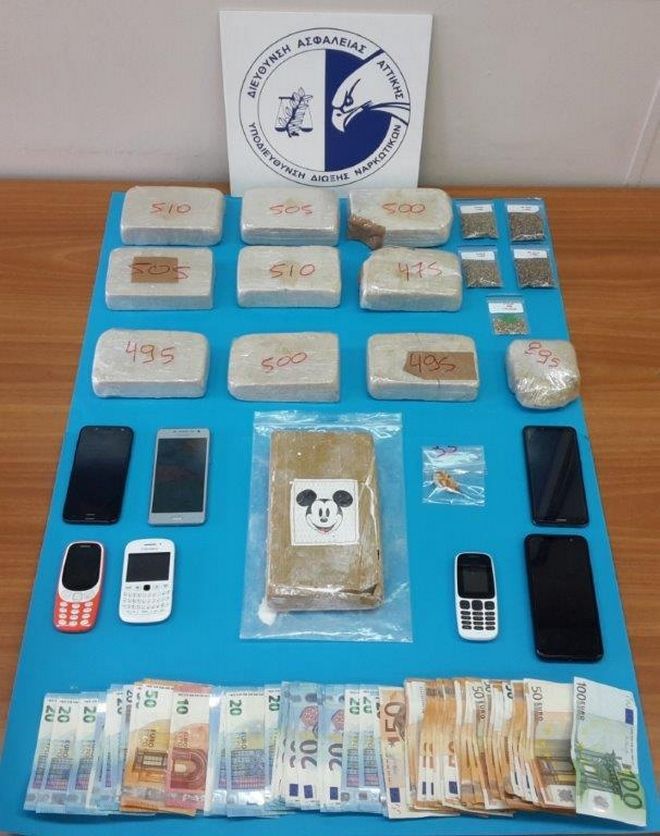 nark.jpg Συλλήψεις διακινητών στο κέντρο της Αθήνας