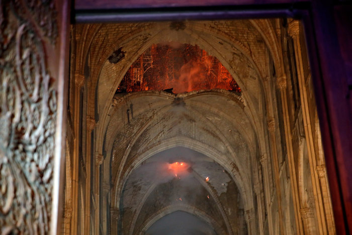 notredam.jpg notredam