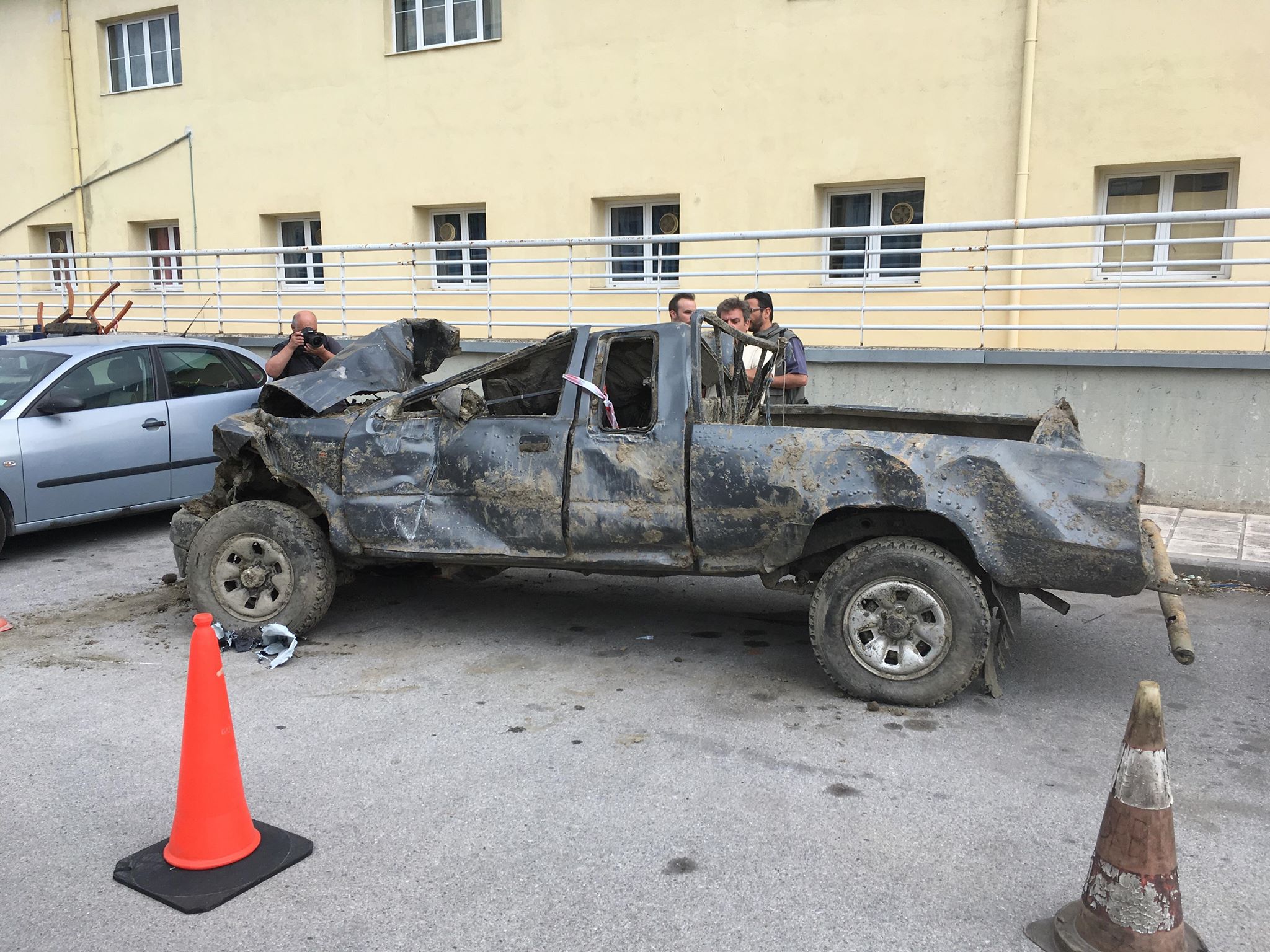 car3.jpg 1