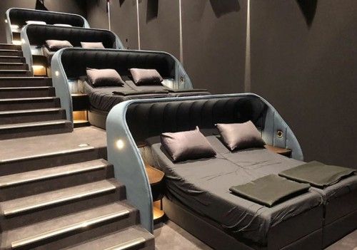 Η αίθουσα VIP Bedroom