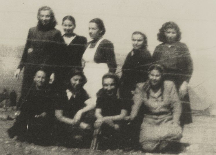 roza-l.jpg Μακρόνησος