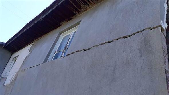 seismos_tourkia_2.jpg seismos tourkia