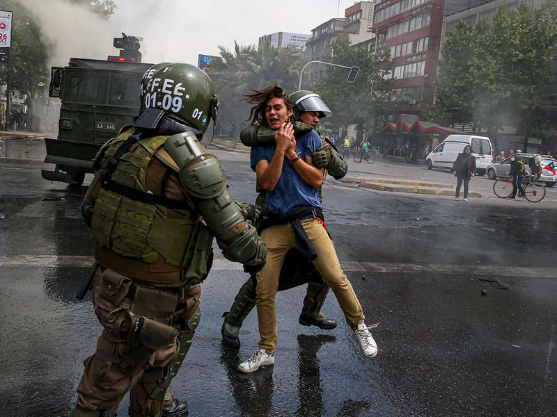 chile-protests-in-pictures_16de7940cce_original-ratio.jpg