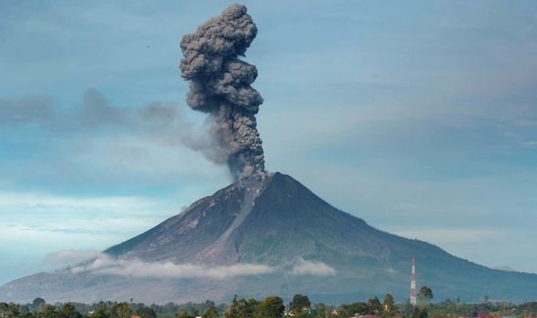 έκρηξη ηφαιστείου στην Ινδονησία