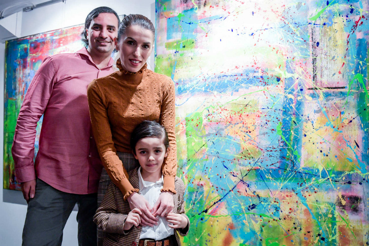 1578558501_akarandparents.jpg 1578558501_akarandparents.jpg