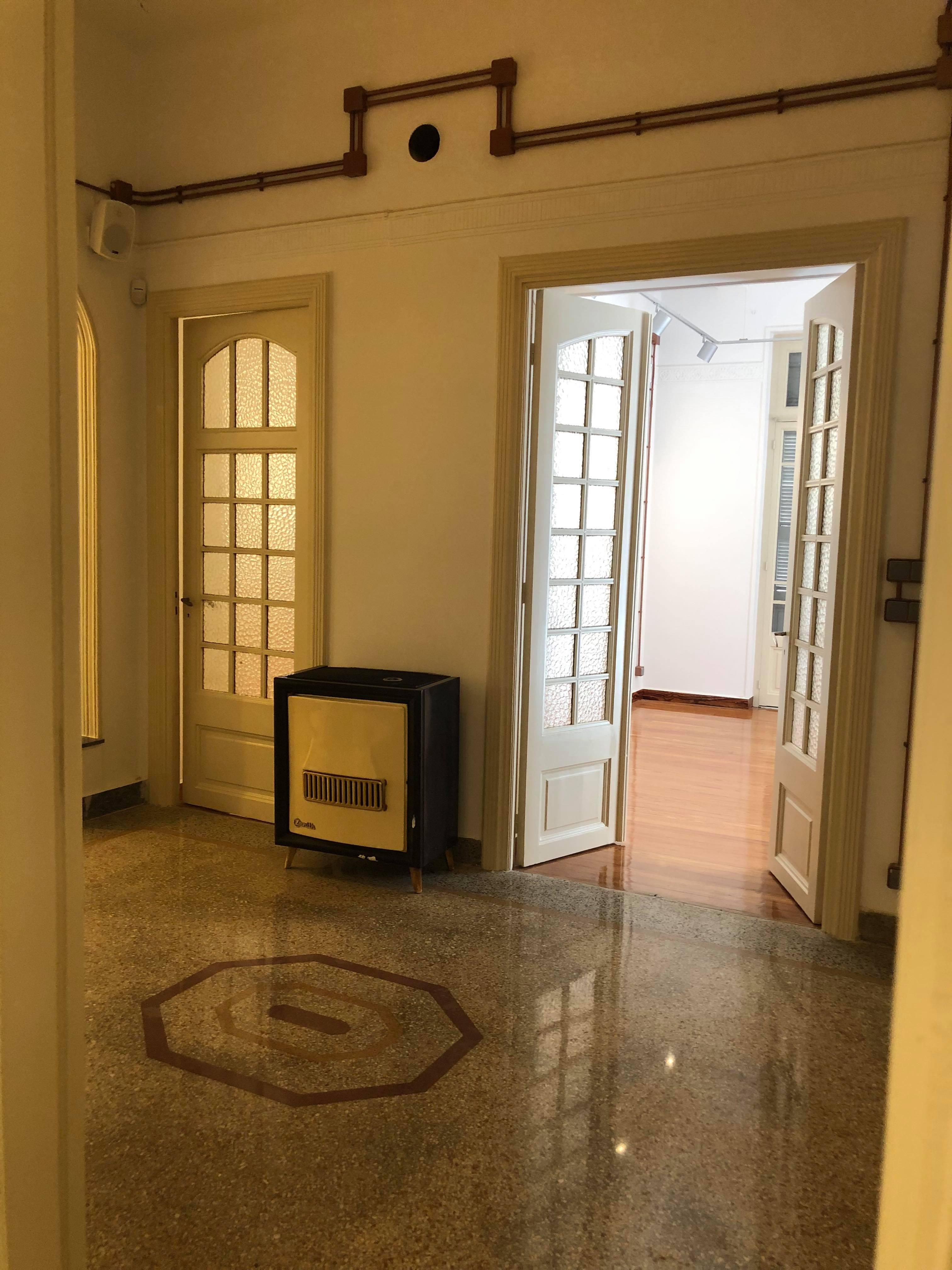 1927_central_room.jpg 1927_central_room.jpg