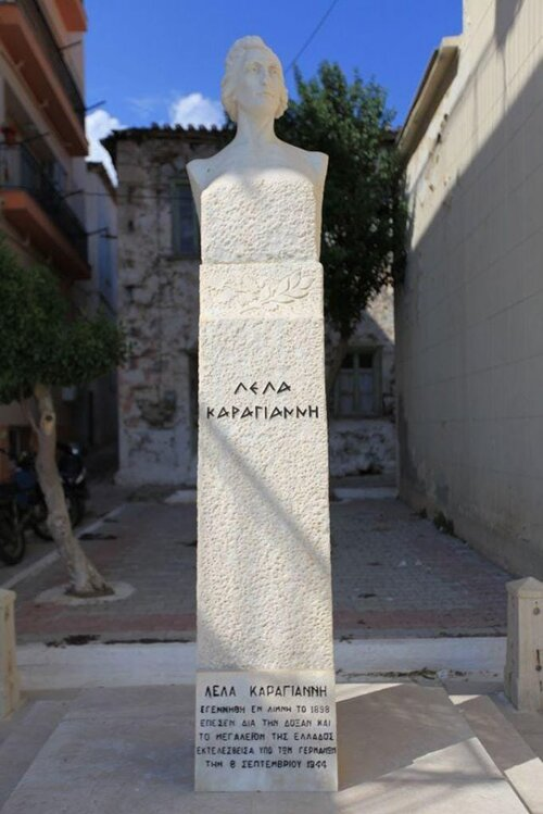 lela_karagianni.png lela_karagianni.png