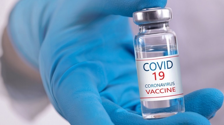 Ανασκόπηση εμβολίων και νέων θεραπευτικών επιλογών για τη COVID-19