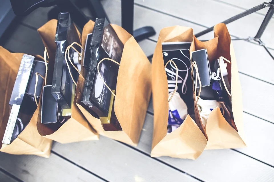 shopping_bags_psonia_katastimata_magazia.jpg shopping_bags_psonia_katastimata_magazia.jpg