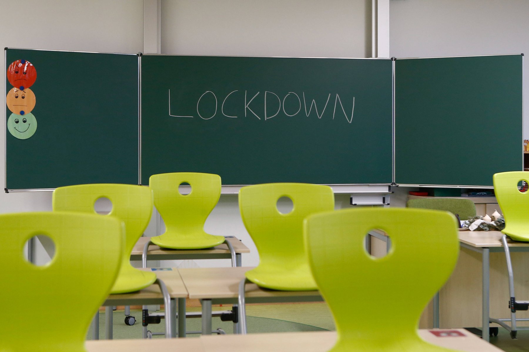 sxoleio_lockdown.jpg sxoleio lockdown
