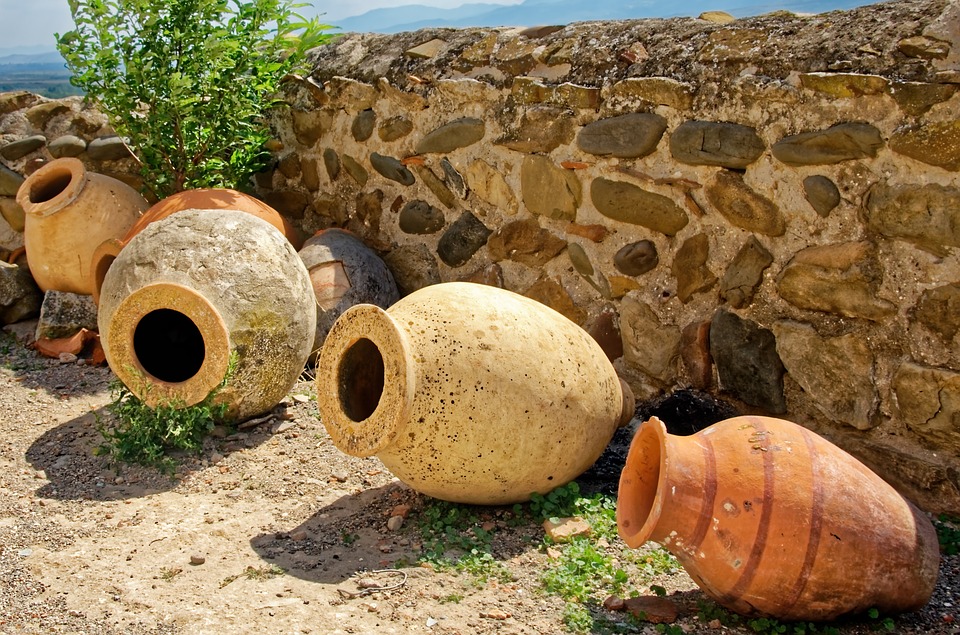 amphora-archaiologia.jpg Προσλήψεις 23 ατόμων στην Εφορεία Αρχαιοτήτων Ανατ. Αττικής