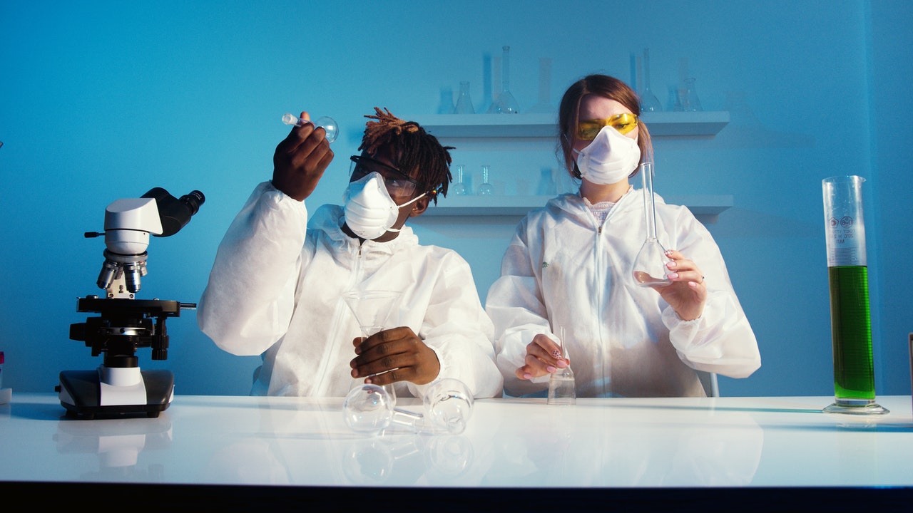 biology_panellinies_alfavita.jpg Πανελλήνιες 2021: Οι βάσεις εισαγωγής στις Σχολές Βιολογίας
