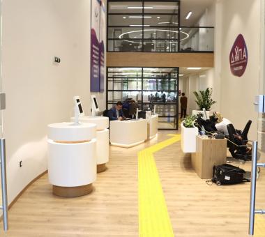 Το εσωτερικό από γραφεία της ΔΥΠΑ