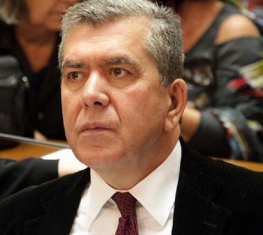 μητροπουλος