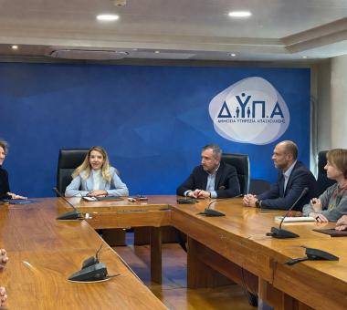 Μνημόνιο Συνεργασίας ΔΥΠΑ – ΑΒΑΞ για την ενίσχυση της επαγγελματικής εκπαίδευσης και της απασχόλησης στον κατασκευαστικό κλάδο ΤΜΗΜΑ ΕΠΙΚΟΙΝΩΝΙΑΣ & ΔΗΜΟΣΙΩΝ ΣΧΕΣΕΩΝ Δ.ΥΠ.Α. 13:42 ​Με εκτίμηση Tμήμα Επικοινωνίας & Δημοσίων Σχέσεων Διεύθυνση Γραμματείας Διοίκησης press@dypa.gov.gr