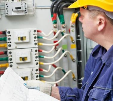 ηλεκτρολογοι