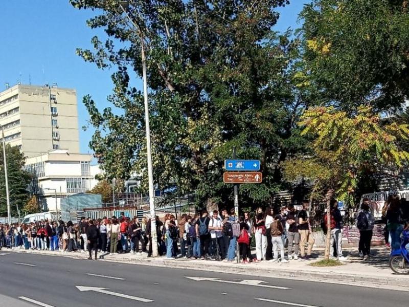 ΑΠΘ: Συγκέντρωση διαμαρτυρίας στην Κέντρική Λέσχη για τις συνθήκες ντροπής