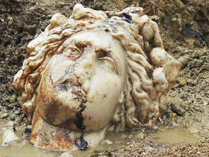 Βρέθηκαν κεφαλές αγαλμάτων Ελλήνων θεών στην Τουρκία (Βίντεο)