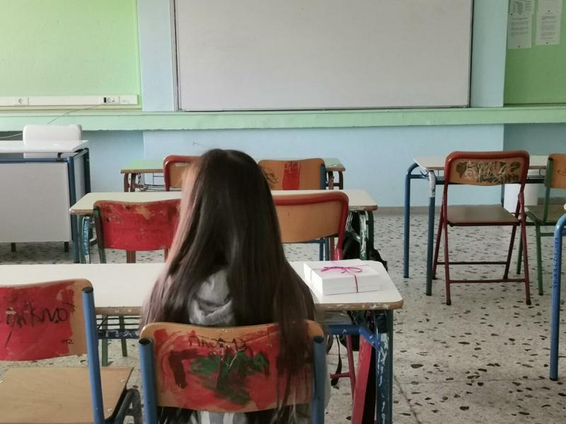 Τι προβλέπεται σε περίπτωση κρούσματος μαθητή-εκπαιδευτικού και σε περίπτωση στενής επαφής 