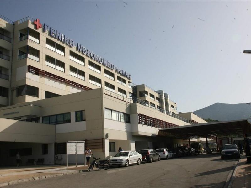 «Βουτιά» θανάτου από ασθενή με κορονοϊό στο νοσοκομείο Λαμίας