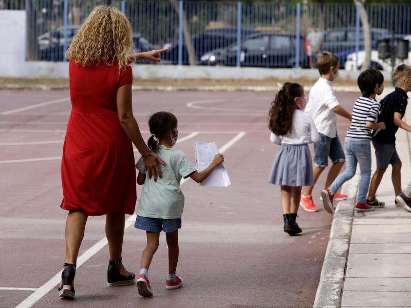 Βόλος: Στο αυτόφωρο αρνήτρια-μητέρα - Για 1,5 χρόνο δεν έστελνε το παιδί της σχολείο