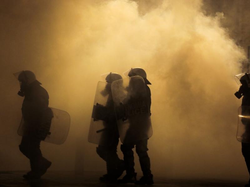 Θεσσαλονίκη: Πάνω από 20 προσαγωγές μετά τα χημικά και τον πετροπόλεμο