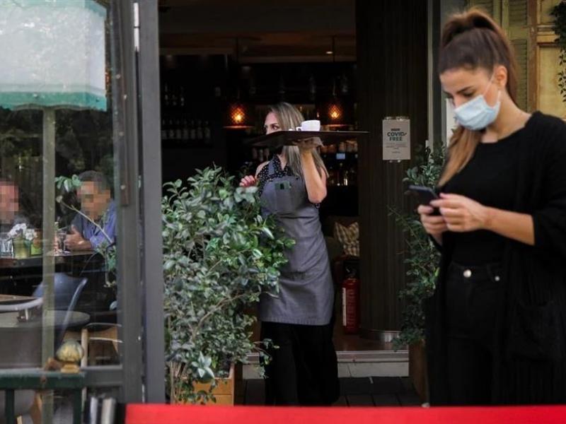 καφετέρια, υπάλληλος, μάσκα, καφές, κορονοϊός