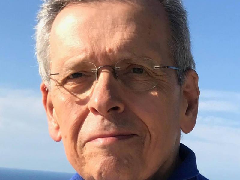 Στέφανος Μάνος για άνοιγμα σχολείων: «Είναι για λύπηση η κ.Κεραμέως»