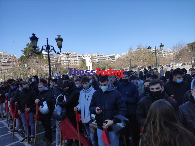 Πανεκπαιδευτικό συλλαλητήριο στο κέντρο της Θεσσαλονίκης (video)