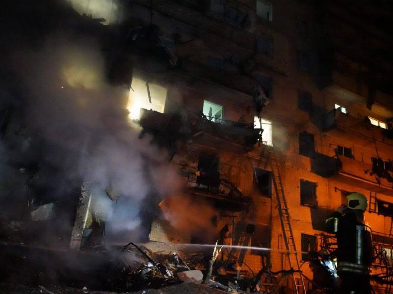 Πόλεμος στην Ουκρανία: Άρχισε τα ξημερώματα η επίθεση στο Κίεβο - Χτυπήθηκε πολυκατοικία