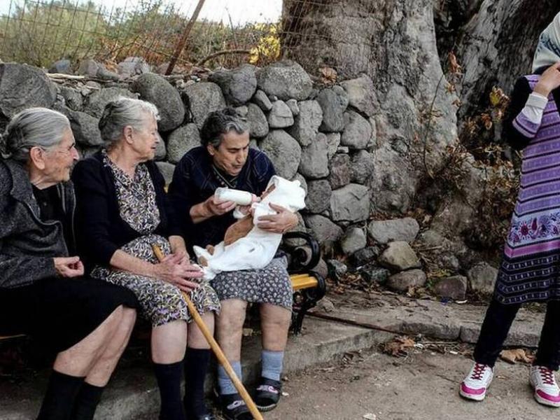 Μυτιλήνη: Πέθανε και η γιαγιά Ευστρατία, μια από τις τρεις γιαγιάδες της αλληλεγγύης