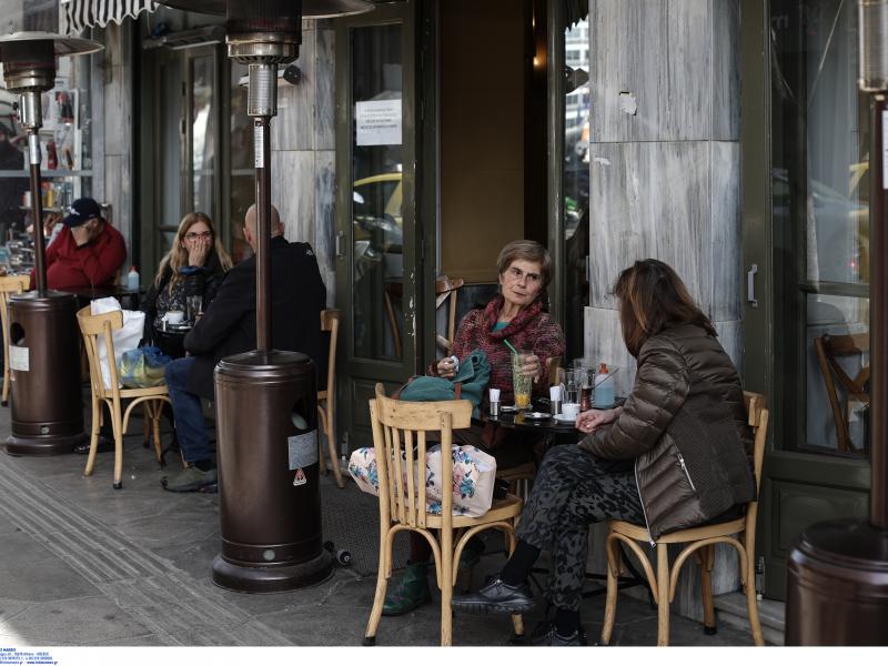 Κορονοϊός - Η διασπορά: Πάνω από 2.400 κρούσματα σε Αττική και Θεσσαλονίκη