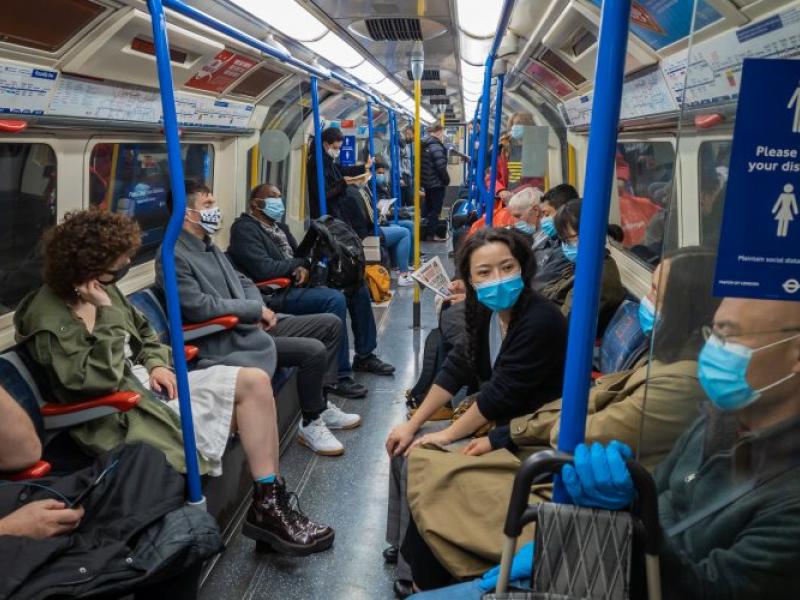 maska londino metro
