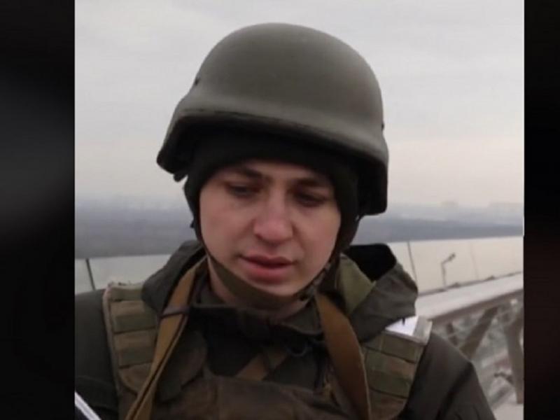 Η φρίκη του πολέμου: 21χρονος στρατιώτης μιλά με δάκρυα στην κάμερα - Φοβάται για την οικογένειά του (Video)