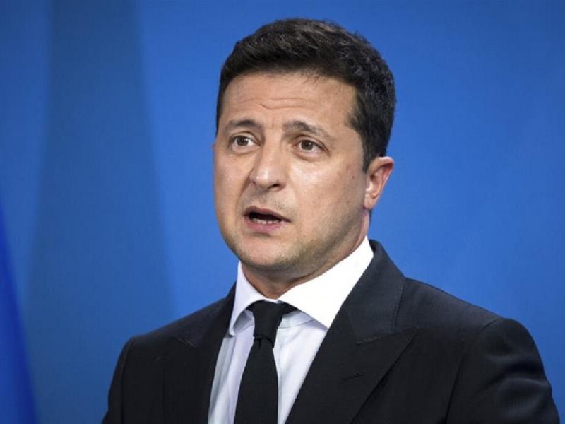 Εισβολή στην Ουκρανία: Ο Ζελένσκι κάλεσε στα όπλα όλους τους Ουκρανούς