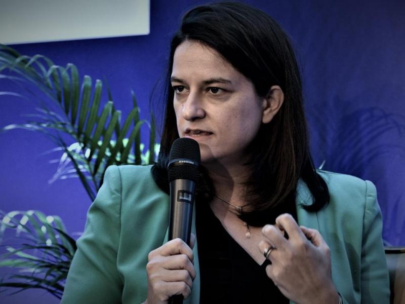 Κεραμέως: Πρωτοφανής οπισθοδρόμηση η κατάργηση των αμβλώσεων στις ΗΠΑ