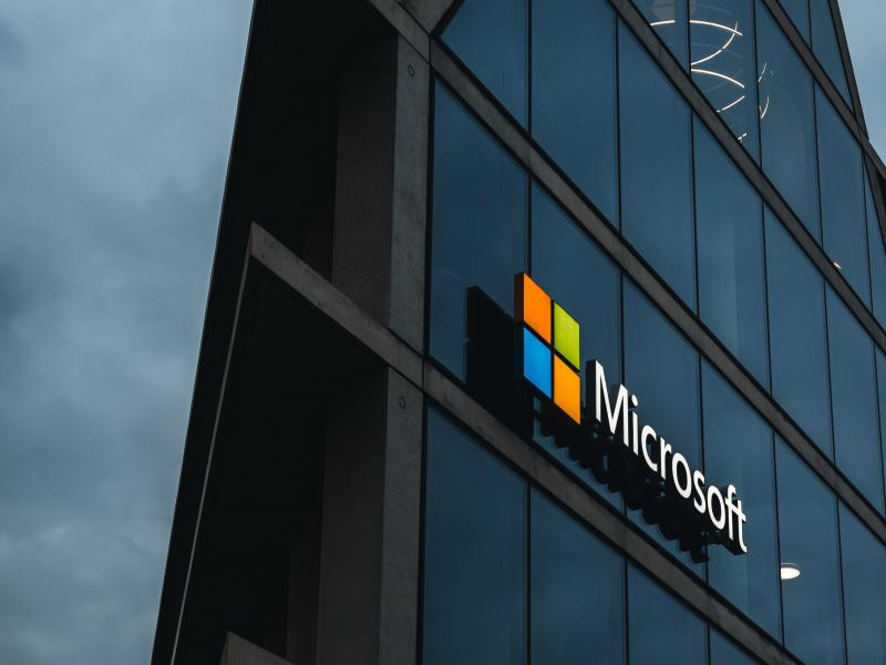 Σάλος στις ΗΠΑ: Η Microsoft απέλυσε 1.000 υπαλλήλους μέσα σε μία εβδομάδα