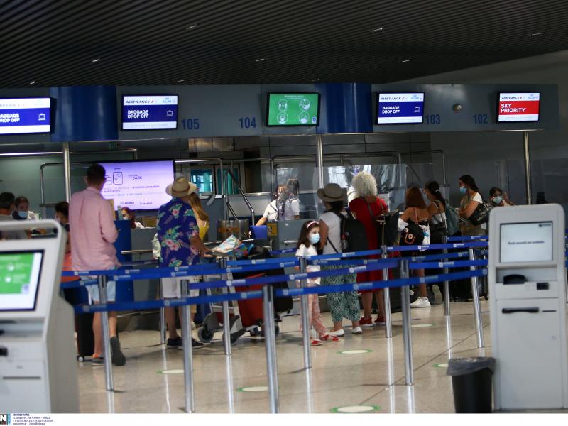 Συνελήφθη ανήλικος που έστελνε απειλητικά email για βόμβες στα ελληνικά αεροδρόμια