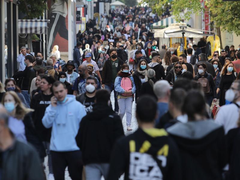 «Ο νέος υπερχρεωμένος Έλληνας γεννιέται» - «Βροχή» καταγγελιών για αθέμιτες πρακτικές