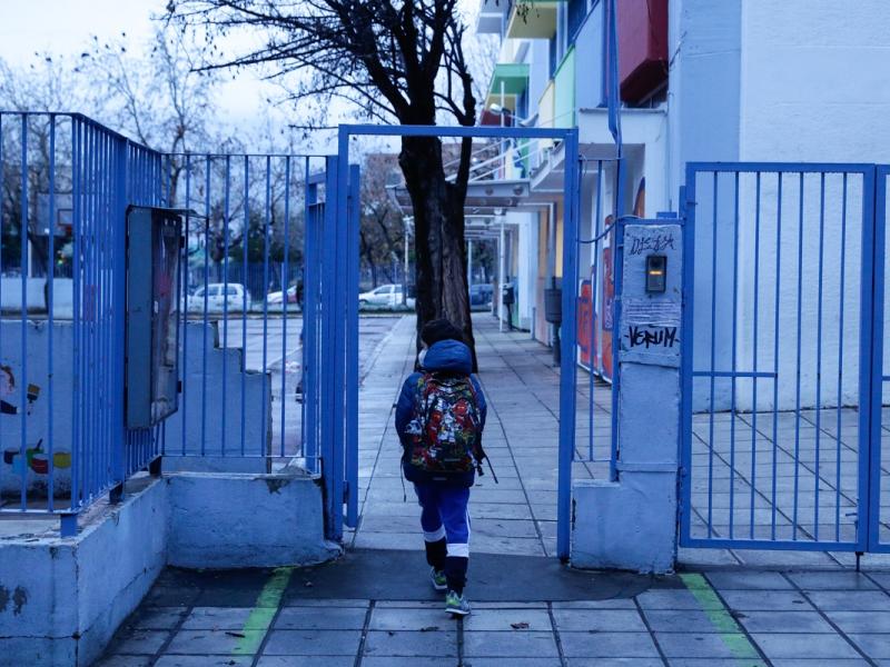 Τραγική η κατάσταση σε πολλά σχολεία – Κάνουν μαθήματα σε κοντέινερ -Ναι αλλά έχουν... διαδραστικούς πίνακες 