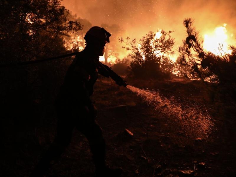 Πυρκαγιές: Συναγερμός για την Κυριακή - Περιπολίες από πυροσβεστική, αστυνομιία και στρατό